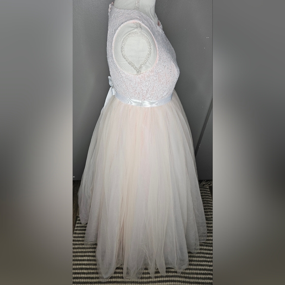 David's Bridal Kids Formal Dress in Soft Pink - Picture 7 of 16